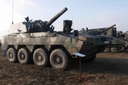 Media - Video: Sức mạnh xe bọc thép Ba Lan cung cấp cho Ukraine?