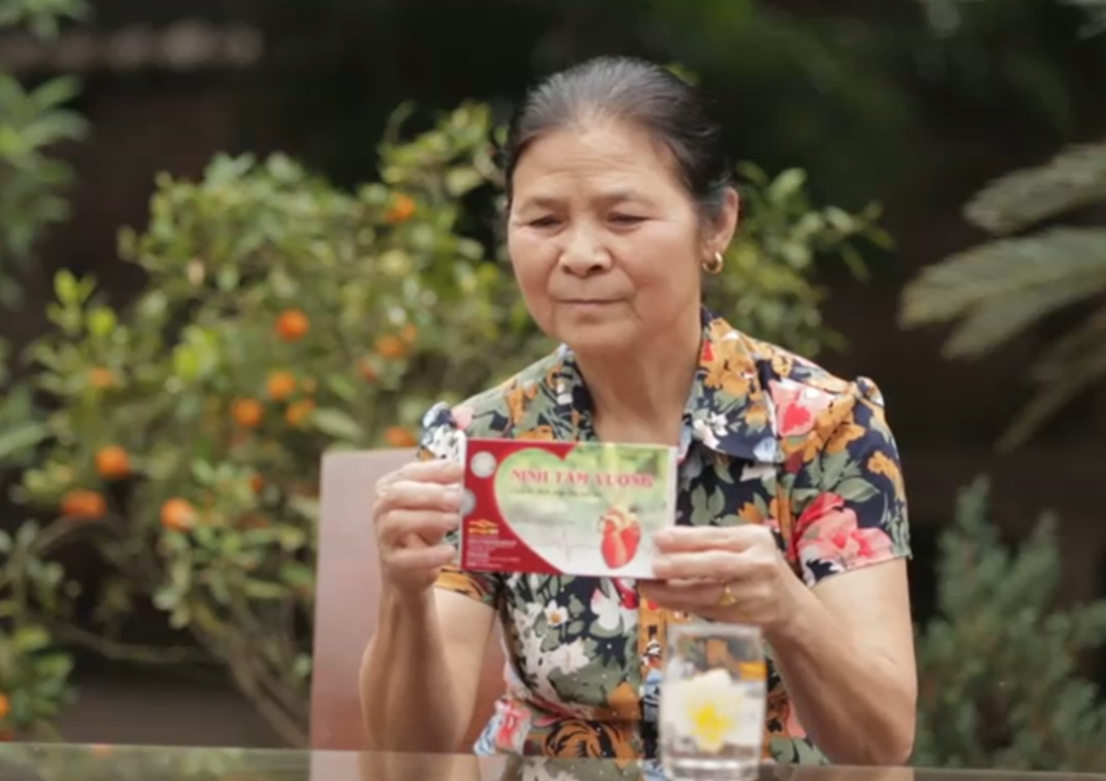 Bà Hưng tin tưởng sử dụng Ninh Tâm Vương mỗi ngày để cải thiện tình trạng&nbsp;tim đập nhanh, hồi hộp, trống ngực.