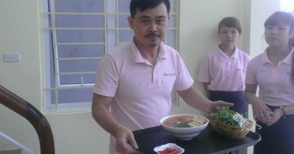 Ngoài đời thường, nam nghệ sĩ Vĩnh Xương là ông chủ của một tiệm bánh canh ghẹ.