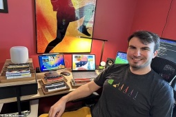 Thời trang Hi-tech - "Đột nhập" ngôi nhà của fan cuồng Apple nhất thế giới, lộ bộ sưu tập gần 900 triệu