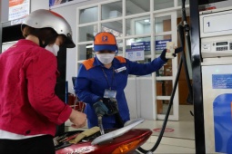 Thị trường - Tiêu dùng - Giá xăng dầu hôm nay 4/10: Quay đầu đồng loạt tăng trở lại