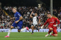 Bóng đá - Nóng bảng xếp hạng Ngoại hạng Anh: Chelsea thắng Fulham, bám sát MU