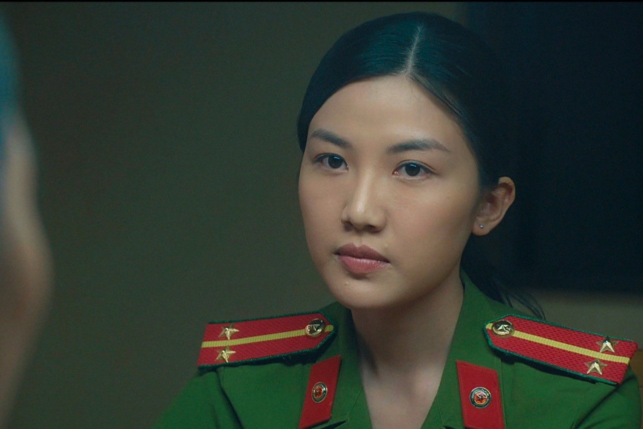Lương Thanh vào vai nữ công an Dương trong "Biệt dược đen"
