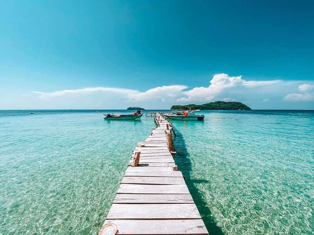 Đảo Phú Quốc được du khách nước ngoài quan tâm bởi chi phí phải chăng.