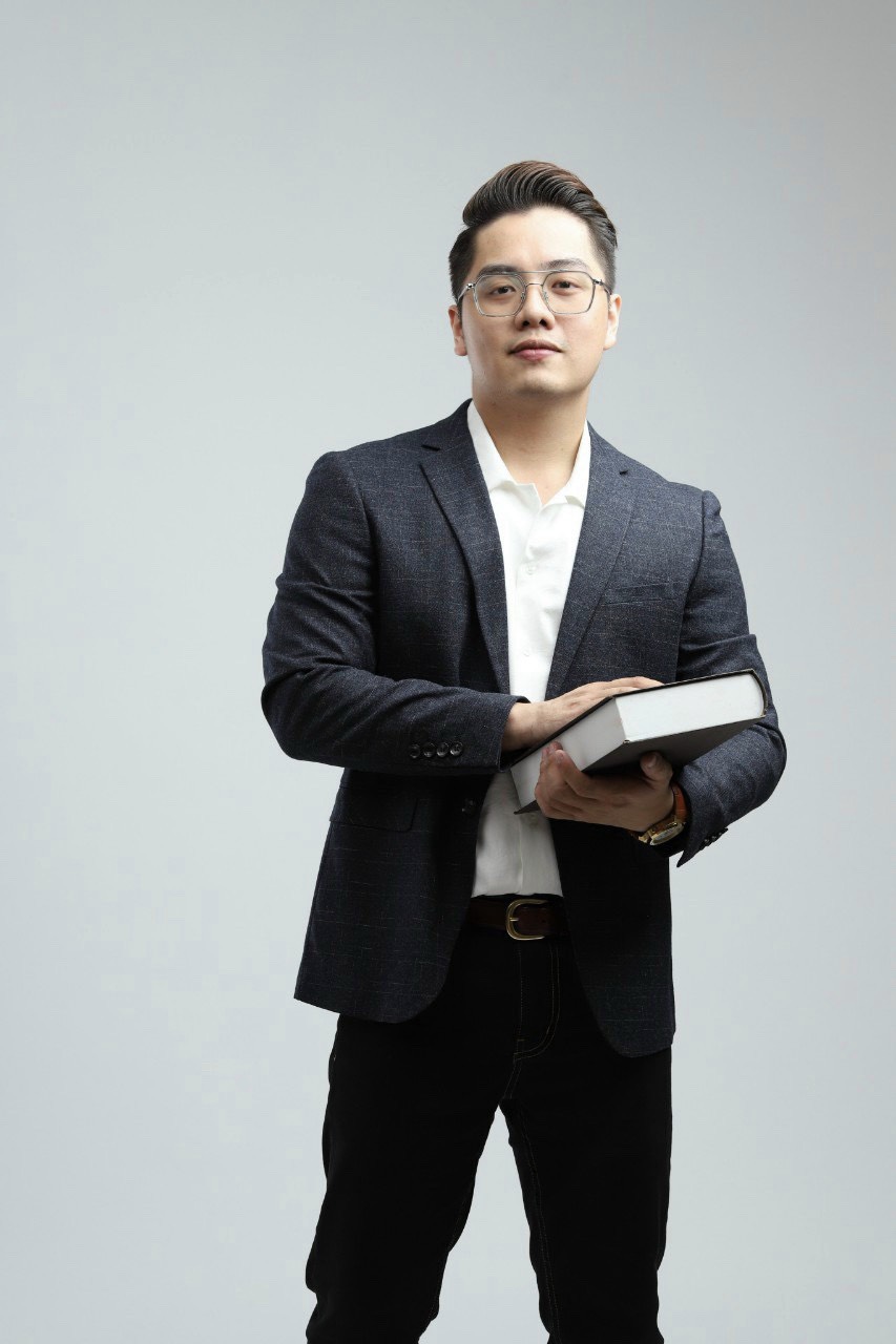 Lời khuyên của thầy Bình Mathlish giúp học sinh chinh phục tri thức Toán bằng tiếng Anh - 1