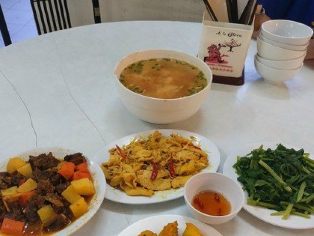 Thể thao - Tiếp vụ Tuyển thủ trẻ quốc gia kêu... đói: Thu tiền tiết kiệm để 'giữ hộ'?