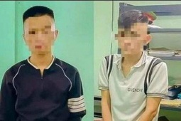 Pháp luật - Hai gã trai táo tợn cầm dao kề cổ cướp tiền của người phụ nữ đi đường