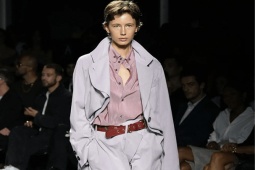 Thời trang - Sự cách tân thiết kế mang tính cách mạng của biểu tượng thời trang Anh