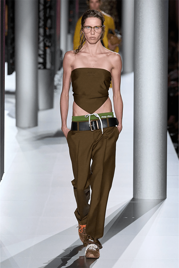 Phong cách trường học đặc sắc của Miu Miu sẽ lại "gây bão"? - 3