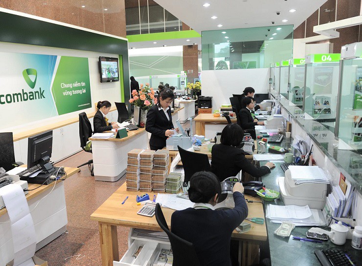 Vietcombank đi đầu trong nhóm ngân hàng nhà nước giảm lãi suất tiết kiệm trong tháng 10