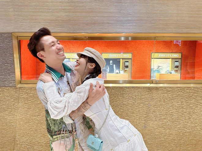 Minh Nhựa và vợ Mina "gương vỡ lại lành"