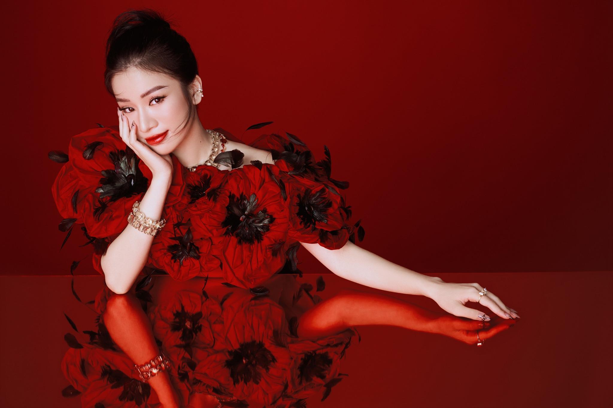 Ca sĩ Lâm Bảo Ngọc