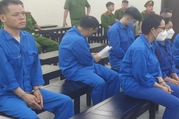 Pháp luật - Ổ nhóm tội phạm “tuồn” hàng trăm nghìn USD giả vào Việt Nam tiêu thụ