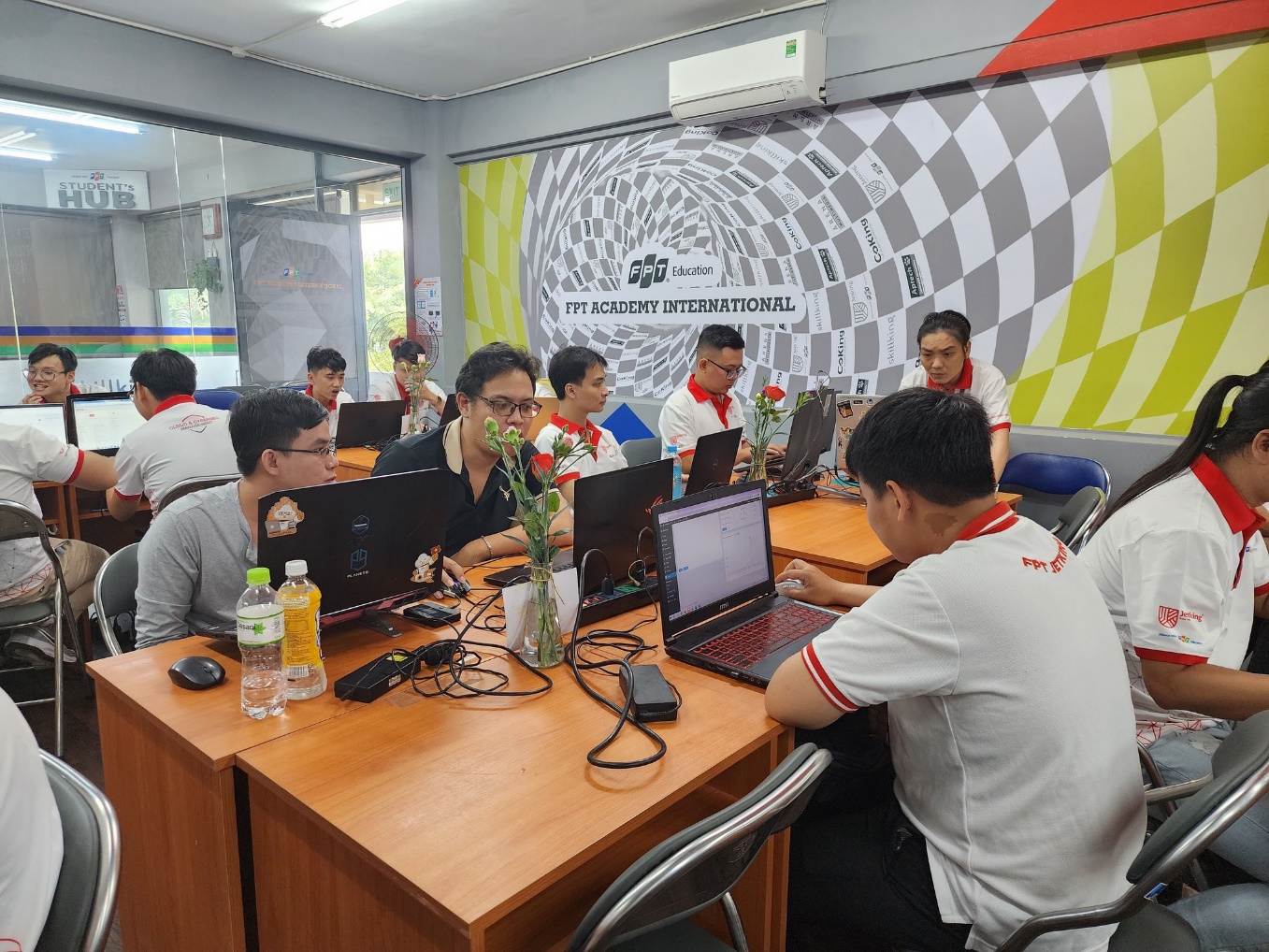 Sinh viên FPT Jetking tham dự cuộc thi An ninh mạng xuyên quốc gia – Tech Pro 2023