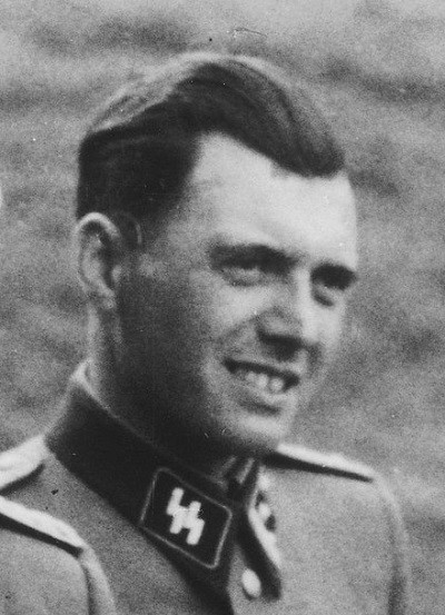Bác sĩ quân y Đức Josef Mengele.