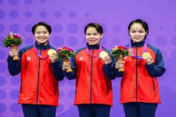 Vỡ òa 3 nữ võ sỹ giật ”vàng” Karate, đoàn Việt Nam có HCV thứ 3 ở ASIAD