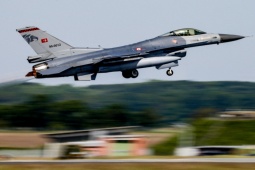 Thế giới - Bị bắn rơi UAV vũ trang, Thổ Nhĩ Kỳ vẫn dội bom lực lượng do Mỹ hậu thuẫn ở Syria