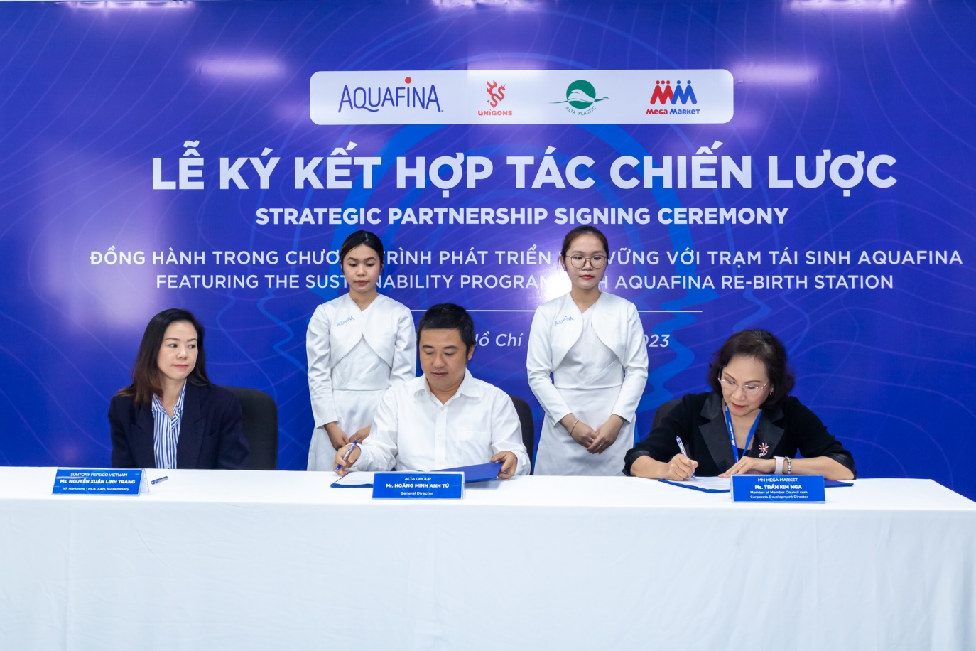 Lễ Ký kết hợp tác chiến lược giữa Aquafina, MM Mega Market Việt Nam, ALTA Group