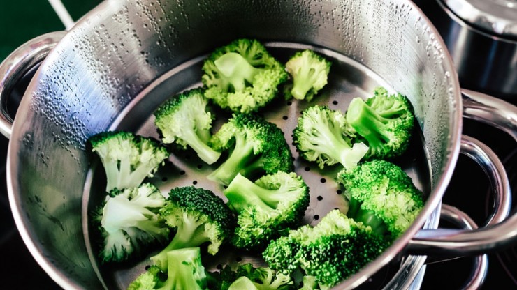 Hấp giữ lại được đầy đủ chất dinh dưỡng. Ảnh: Getty Images