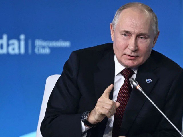 Ông Putin: Tìm thấy mảnh lựu đạn trong máy bay chở trùm Wagner bị rơi