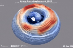 Công nghệ thông tin - Trái Đất "thủng lỗ" to bằng diện tích Nga và Trung Quốc cộng lại