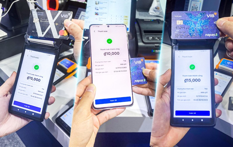 Khách hàng sử dụng giải pháp thanh toán Soft POS