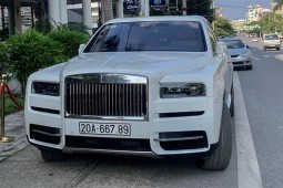 Đã giàu còn may mắn, Rolls-Royce Cullinan đeo biển ”san bằng tất cả”