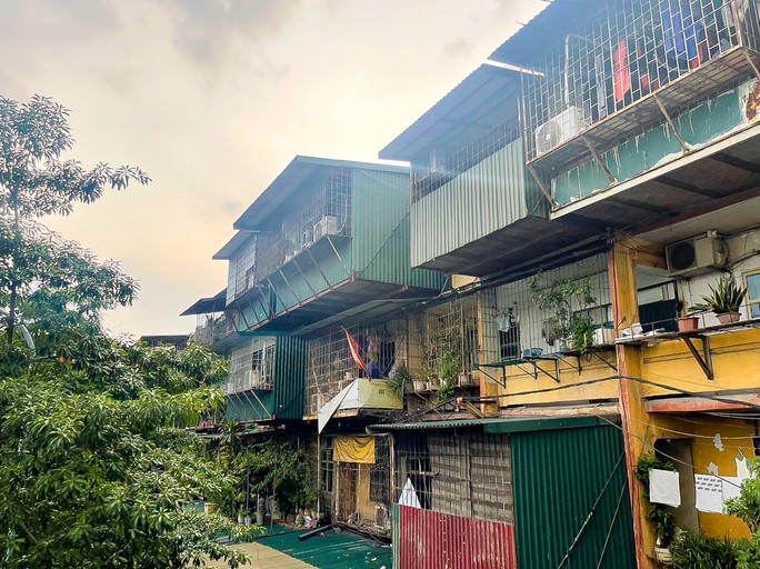 UBND quận Đống Đa đồng thời chịu trách nhiệm về tính đầy đủ và chính xác cũng như tính hợp pháp của các thông tin, số liệu, tài liệu trong hồ sơ nhiệm vụ dự toán. Quản lý, sử dụng kinh phí đảm bảo tiết kiệm, hiệu quả, đúng mục đích và đúng quy định hiện hành.