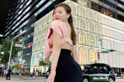 ”Hot girl Hà thành” diện mốt áo tôn body trên đường phố Nhật Bản