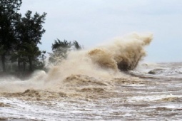 Tin tức trong ngày - Diễn biến mới nhất của bão số 4 Koinu đang hoạt động trên Biển Đông