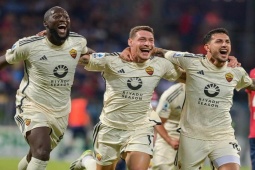 Bóng đá - Lukaku lập cú đúp giúp Roma đại thắng ở Serie A, cứu "thầy" Mourinho