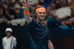 Thể thao - Rực lửa tennis Thượng Hải Masters ngày 6: Rublev thắng dễ, Tsitsipas thua sốc