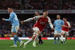 Bóng đá - Kịch tính bảng xếp hạng Ngoại hạng Anh: Arsenal hạ Man City có "lên đỉnh" không?