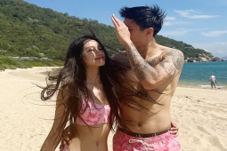 Đời sống Showbiz - Người đẹp 2k1 "trói chân" hậu vệ quê Thái Bình khoe vóc dáng gợi cảm