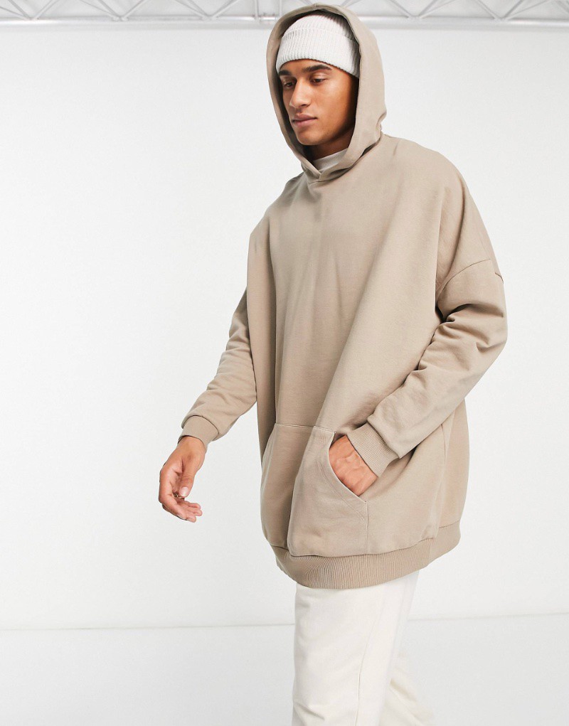 Mang lại cảm giác hiện đại cho bộ áo hoodie của bạn với phong cách dáng dài.