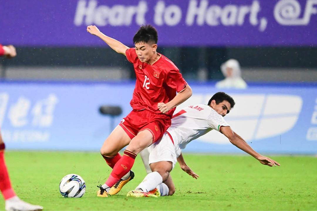 Đình Bắc (số 12) được coi là tương lai của đội tuyển Việt Nam.