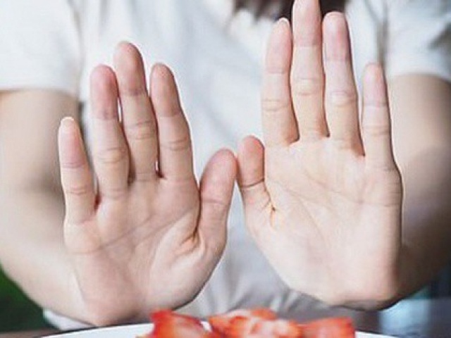 Sức khỏe đời sống - Ai vẫn duy trì 7 thói quen này chẳng khác nào đang 'tự đầu độc' và tự rút ngắn tuổi thọ của mình, ai không có xin chúc mừng!