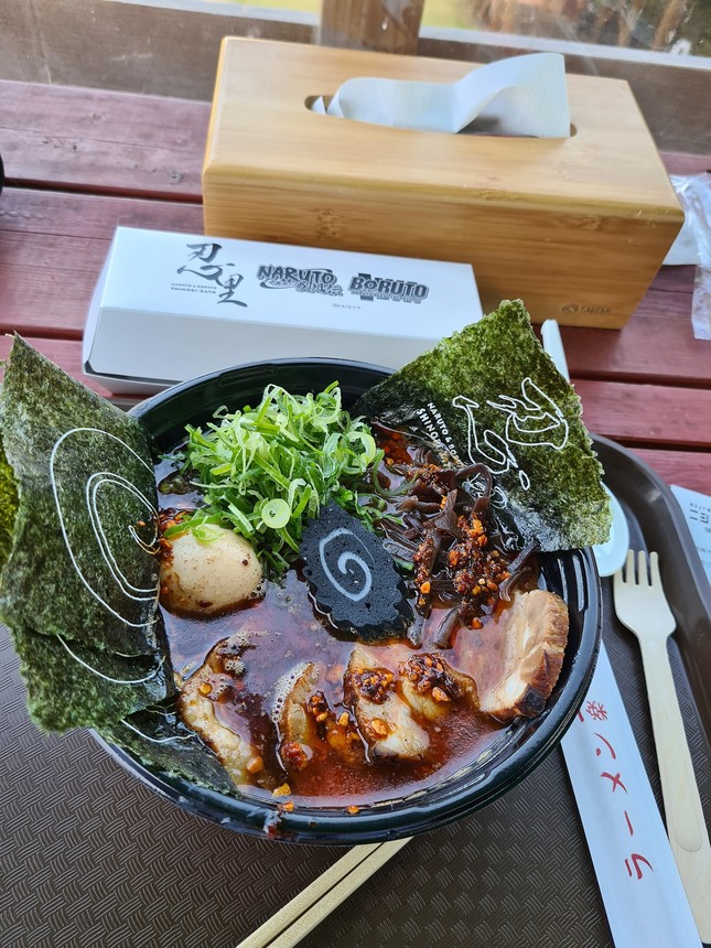 Món mì mà các netizen không thể bỏ lỡ khi ghé đến công viên. (Ảnh: Nguyễn Hồng Giỏi)