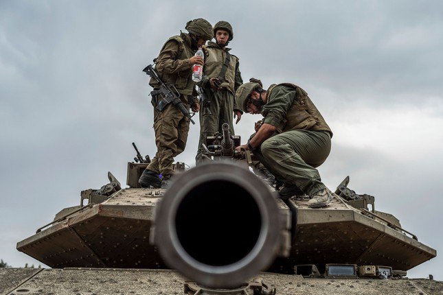Binh sĩ Israel ở biên giới với Dải Gaza. Ảnh: AP