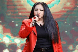 “Nữ hoàng nhạc rock” Ngọc Ánh: “Ca sĩ không thuộc lời thì đừng lên sân khấu“