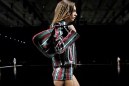 Thời trang - Những chiếc quần hot pant hot trở lại trong mùa xuân tới