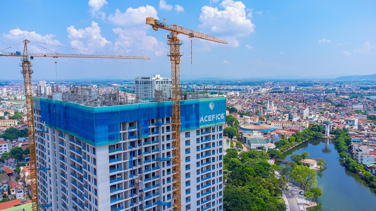Vinhomes Sky Park đã chính thức được cất nóc, đánh dấu cột mốc quan trọng trong hành trình kiến tạo chốn an cư đẳng cấp bậc nhất tại Tp. Bắc Giang
