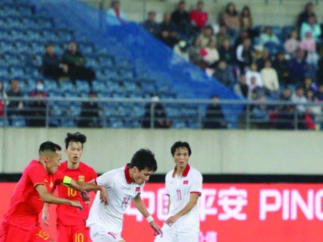 Bóng đá - Đội tuyển Việt Nam còn nhiều hạn chế