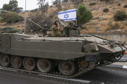 Israel bị tấn công rocket từ Lebanon, nã súng cối từ Syria