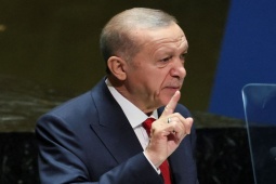 Thế giới - Đồng minh bất ngờ chỉ trích Mỹ điều tàu sân bay tới gần Israel