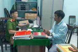 Pháp luật - Tạm giữ gã đàn ông dâm ô hai em nhỏ