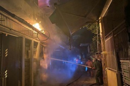 Tin tức trong ngày - Tin tức 24h qua: Hai cháu bé tử vong trong căn nhà cháy lúc rạng sáng