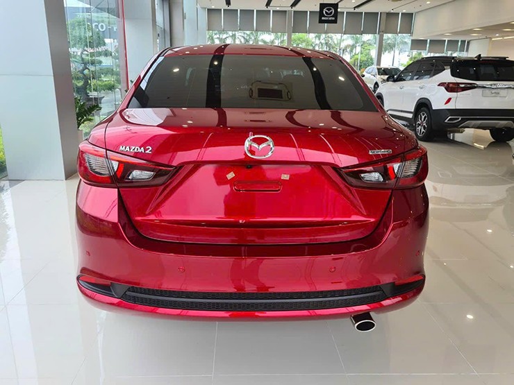 Mazda2 2024 sedan có giá 499 triệu đồng, đã về đại lý - 5