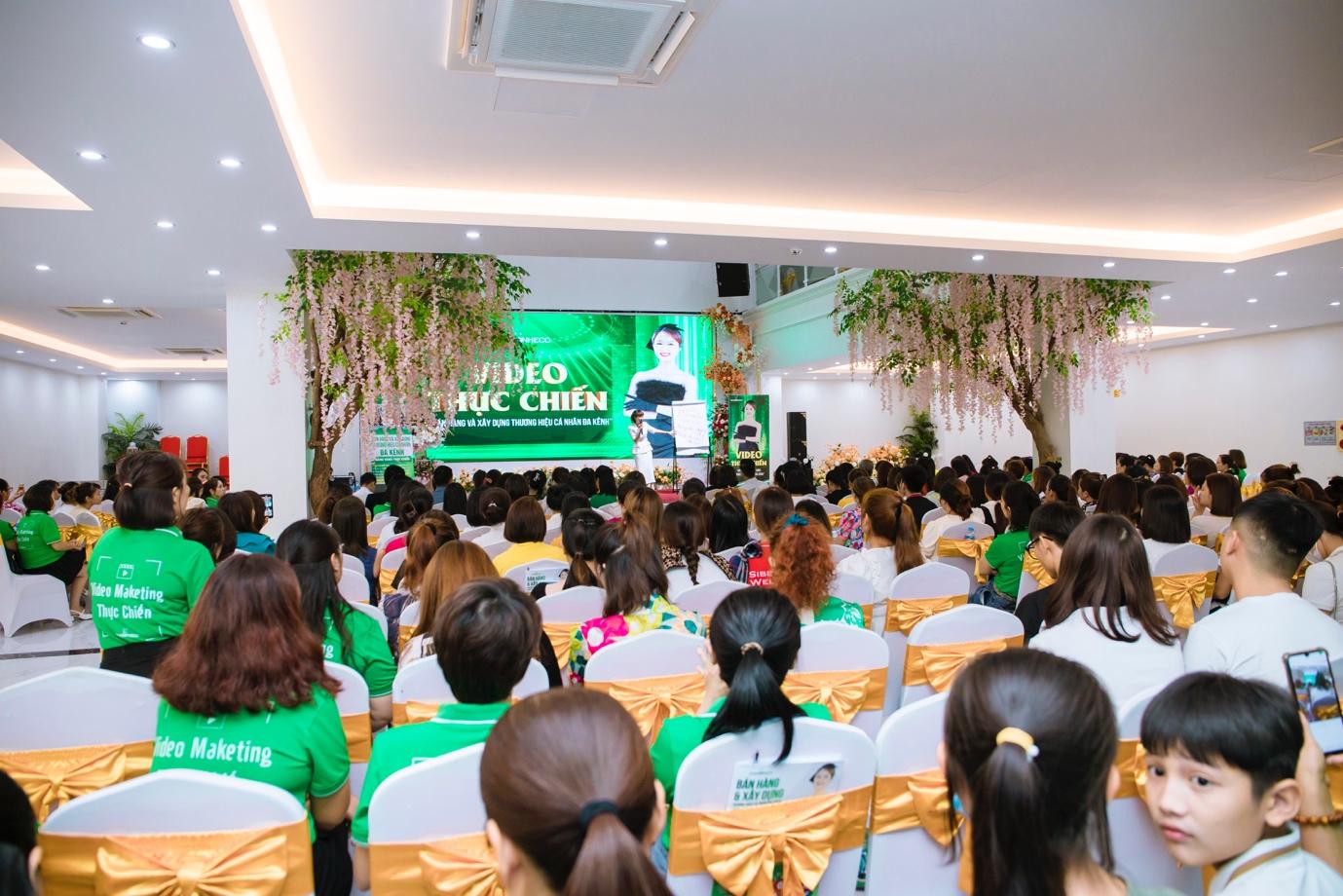 Công ty TNHH Khải Minh Eco đã thành công tổ chức hàng nghìn buổi đào tạo Online, Offline hoàn toàn miễn phí cho chị em phụ nữ khởi nghiệp 4.0