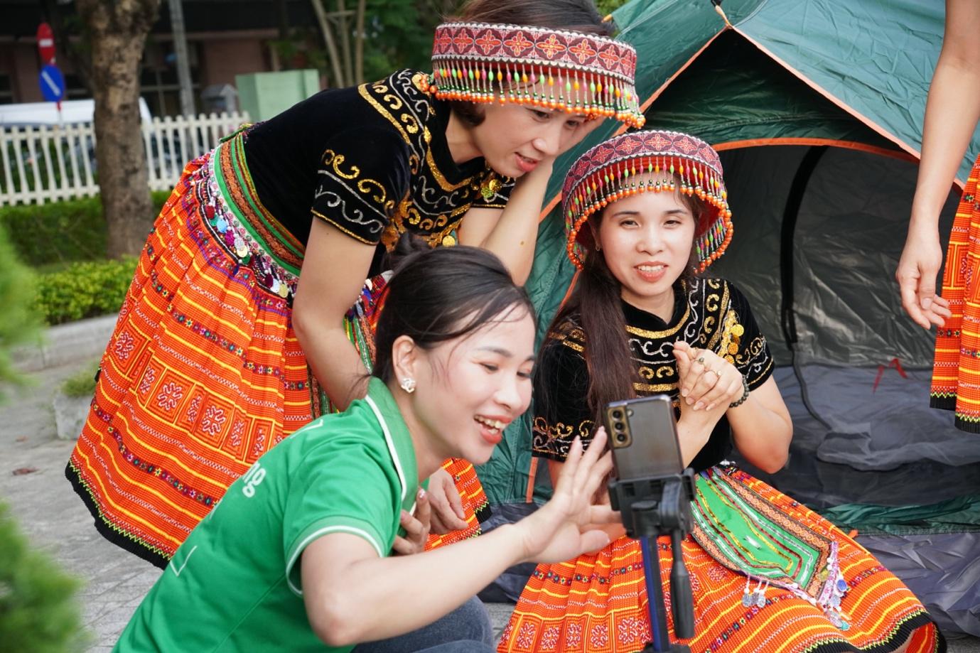 Khải Minh Eco và hành trình xuyên Việt của cô gái 1m52 giúp phụ nữ khởi nghiệp từ con số 0 - 3